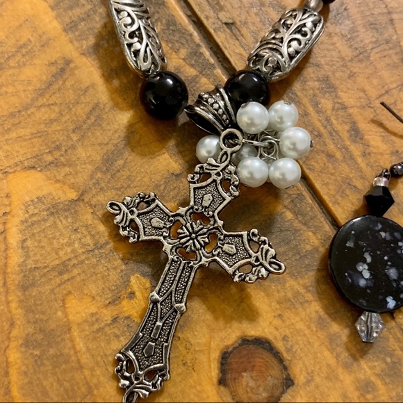 Cross Necklace and Earring Set - Picture 2 of 12